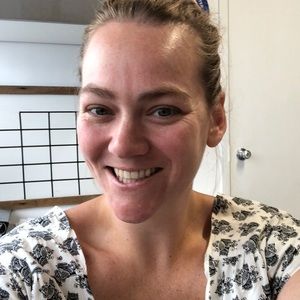 Meet your Posher, Laurie